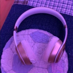 Beats Solo Pro